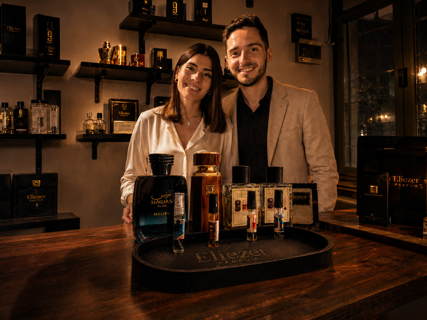 Agus y Vale - Eliezer Parfum